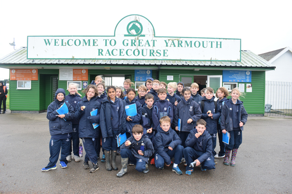 Year 7 Maths & Science Trip – Race Day at Great Yarmouth Racecourse
