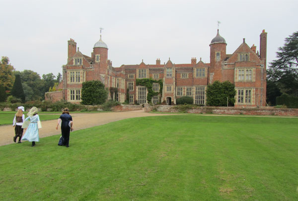 Kentwell Hall visit: Year 5 go back in time!