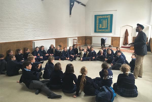 Year 6 RE visit to Norwich Cathedral and Norwich Ihsan Mosque