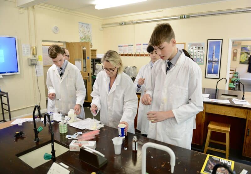 Framlingham College hosts Biology Week in collaboration with the Royal Society of Biology and University of Oxford 